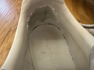 Alexander McQueen scarpe bianche e nere