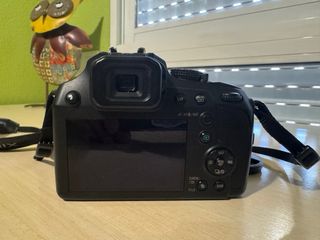Cámara Panasonic Lumix DC-FZ83