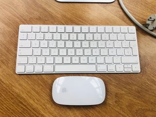 iMac 21.5 macOS 13.7.8 / 2.3GHz