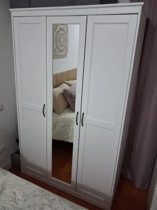 Armario SONGESAND Blanco con Espejo