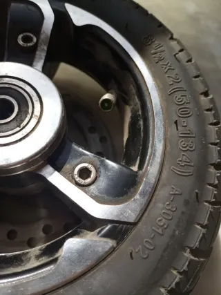 Rueda patinete eléctrico con disco