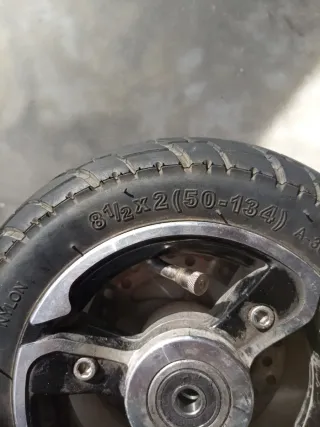 Rueda patinete eléctrico con disco