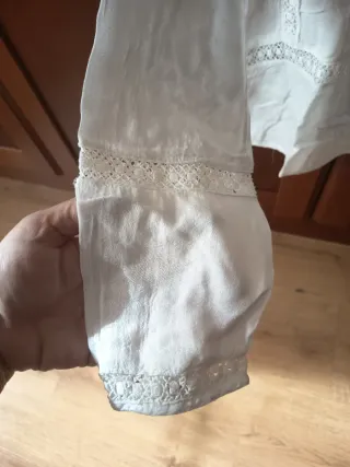 Blusa Baturra Blanca. Marca t. 40 pero da una 38
