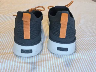 Zapatos Clarks Hombre Talla 44 Negro Naranja