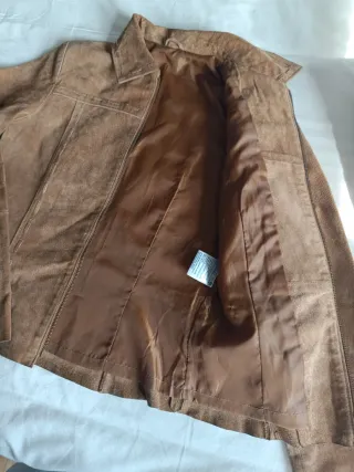 Chaqueta de cuero marrón