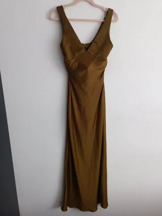 Vestido midi satinado zara