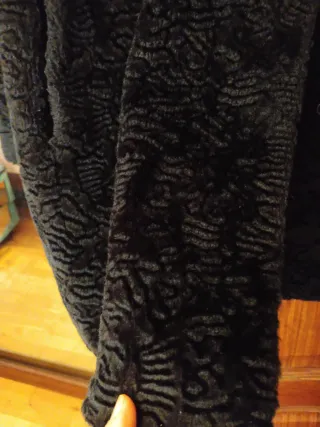 Abrigo de piel negro