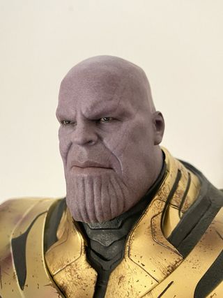 Figura Hot Toys Thanos Endgame Oficial