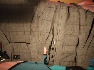 2 Faldas uniforme diocesano gris talla 4