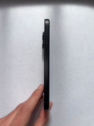 iPhone 16 - 128GB - Negro