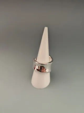 Anillo Uno de 50 Plata y Rojo Ajustable