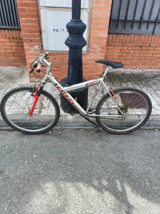 Bicicleta MTB Airtrack 750 Plata