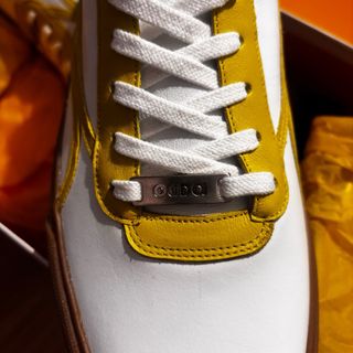 Zapatillas ODDA blancas, moradas, amarillas