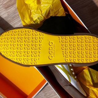 Zapatillas ODDA blancas, moradas, amarillas