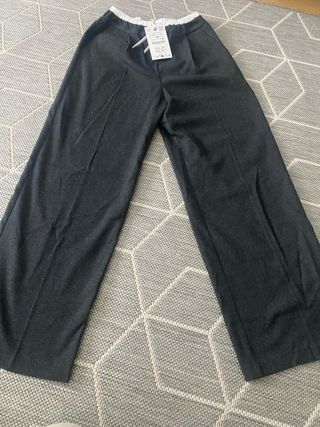 Pantalón niña gris , Zara, 2026