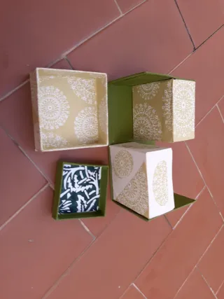 Cajita decorativa joyero papel cartón