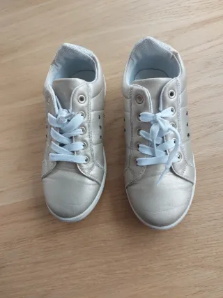 Deportivos niña talla 31