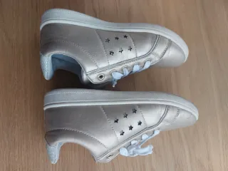 Deportivos niña talla 31