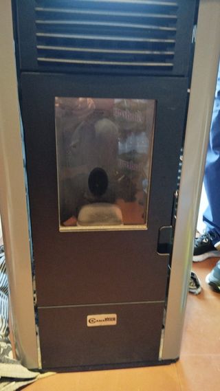 Stufa a pellet 8,9 KW poco utilizzata