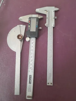 2-Pie de Rey y Transportador Inoxidable