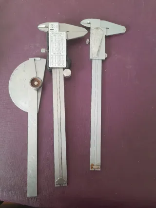 2-Pie de Rey y Transportador Inoxidable