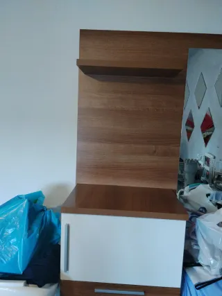 Cajonera con espejo madera y blanco