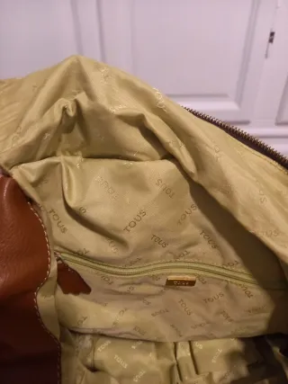 Bolso grande de hombro o mano en cuero marrón