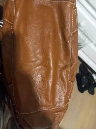 Bolso grande de hombro o mano en cuero marrón