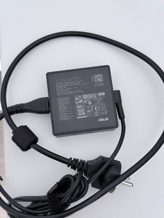 ASUS ZenBook Ryzen 7 16GB RAM 512GB SSD