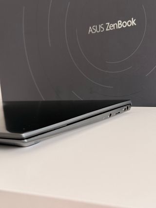 ASUS ZenBook Ryzen 7 16GB RAM 512GB SSD