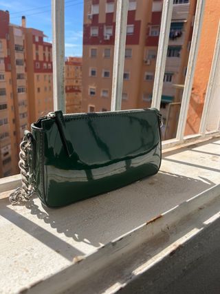 Bolso verde Stradivarius