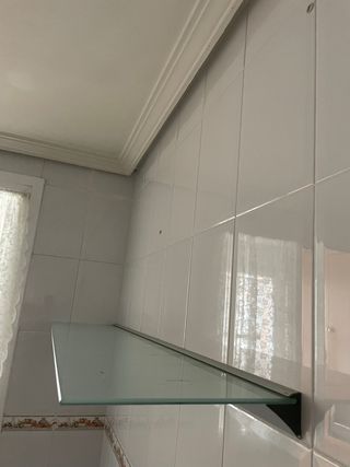 Estantería de cristal decorativa