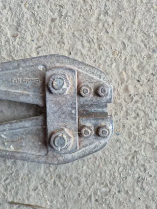 Cizalla para cortar ferralla