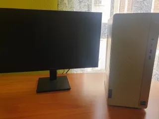 Ordenador Lenovo+Pantalla+Teclado y Ratón