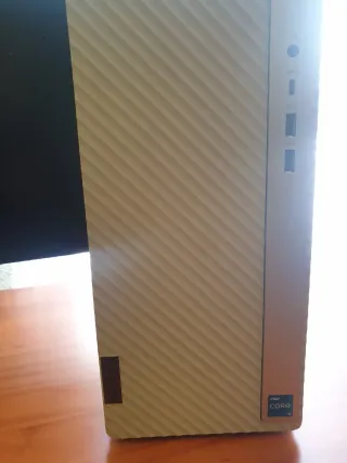 Ordenador Lenovo+Pantalla+Teclado y Ratón