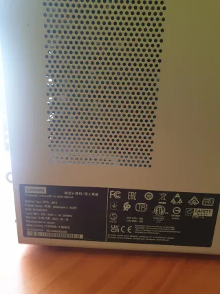 Ordenador Lenovo+Pantalla+Teclado y Ratón