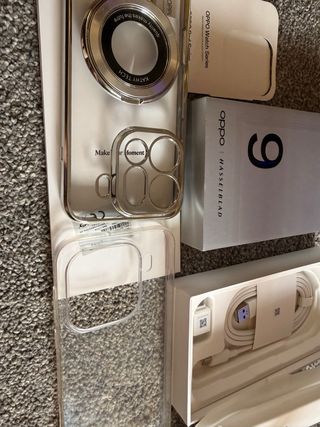 Oppo Find X9 Pro in vendita