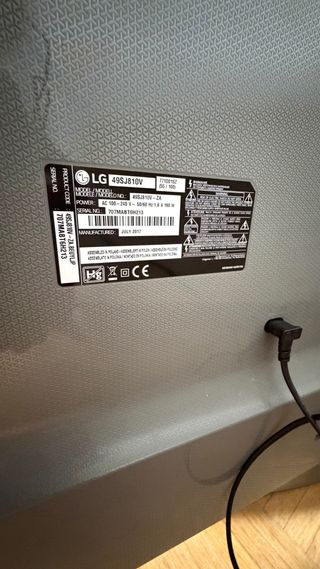 TV LG 49” 49SJ810V