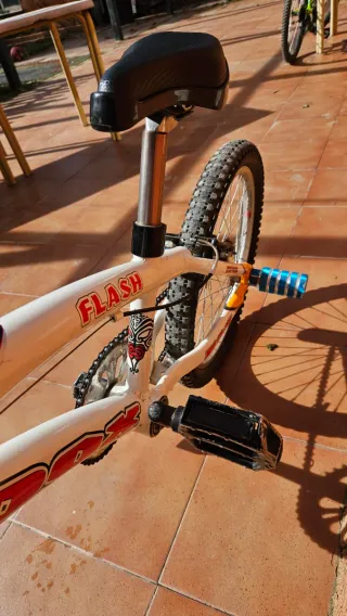 Bici BMX Flash