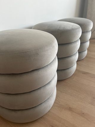 Taburetes puff terciopelo “Alto” de Westwing