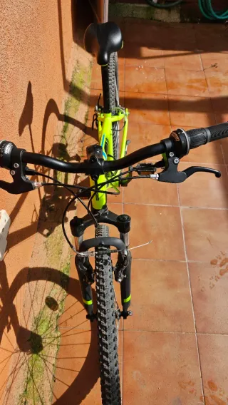 Bici Rockrider ST500 24