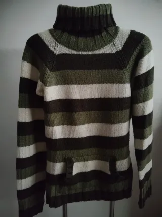 Jersey de cuello alto a rayas