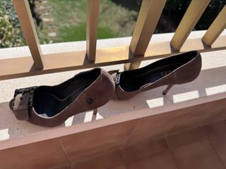 Zapatos Guess Ante Marrón Tacón Fino SIN USAR T.36