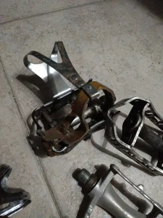 Lote de pedales de bicicleta clásicos