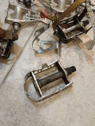 Lote de pedales de bicicleta clásicos