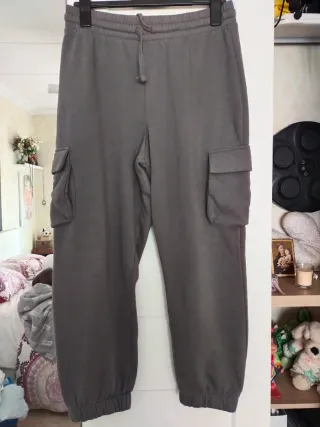 Pantalón cargo Zara gris mujer