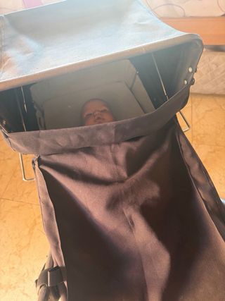 Cochecito de juguete clásico