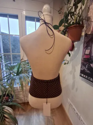 Top halter con cristales