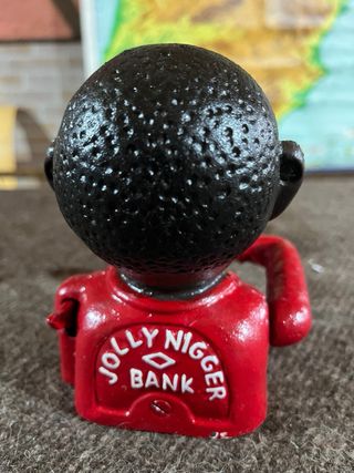 Antigua hucha de hierro