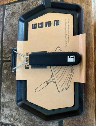 Parrillas Hierro Fundido Bergner 33x19cm  26x26cm